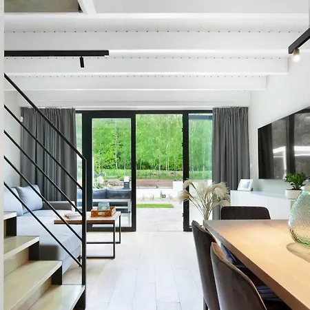 בית נופש Nova Ulinia Forest - Dom Nad Morzem, Podgrzewany Basen , Sauna, Balia Z Jacuzzi, Starlink Ulinia