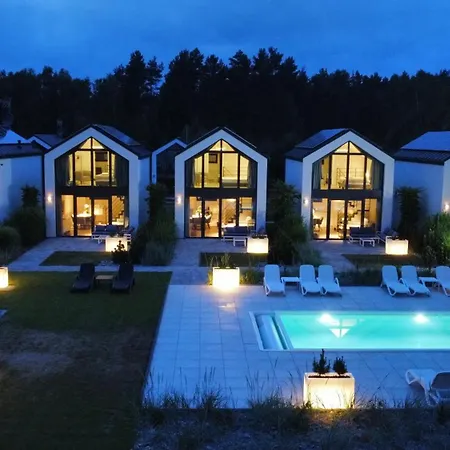 Nova Ulinia Forest - Dom Nad Morzem, Podgrzewany Basen , Sauna, Balia Z Jacuzzi, Starlink בית נופש *