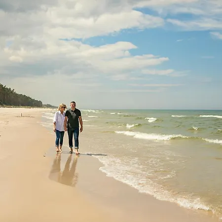 בית נופש Nova Ulinia Forest - Dom Nad Morzem, Podgrzewany Basen , Sauna, Balia Z Jacuzzi, Starlink