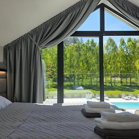 בית נופש Nova Ulinia Forest - Dom Nad Morzem, Podgrzewany Basen , Sauna, Balia Z Jacuzzi, Starlink
